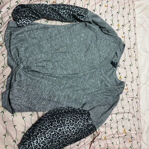 Daydreamer Gray Leopard Sleeve Blouse